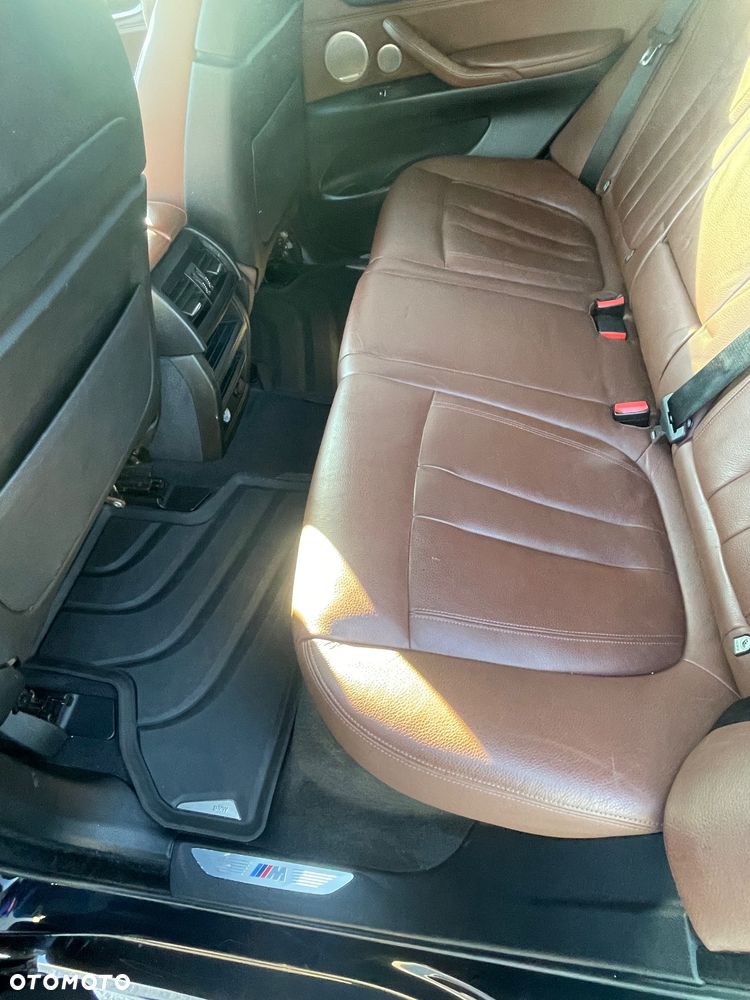 BMW X5 xDrive50i - 9