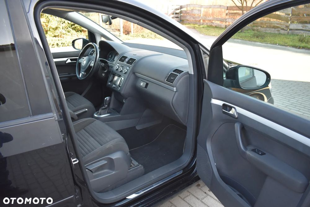 Volkswagen Touran 1.4 TSI DSG Cup - 5