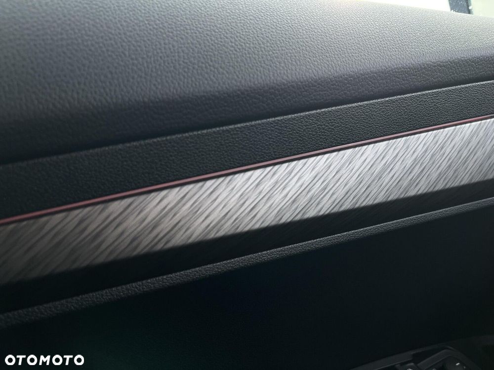 Skoda Karoq 1.5 TSI ACT Style DSG - 27