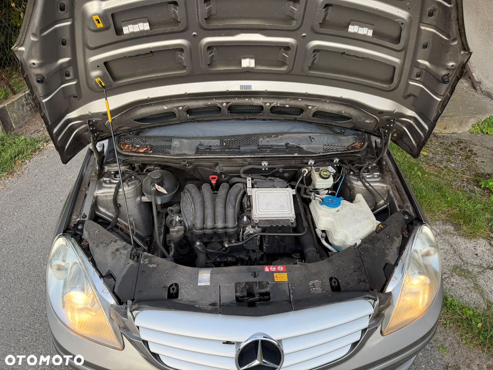 Mercedes-Benz Klasa B - 30