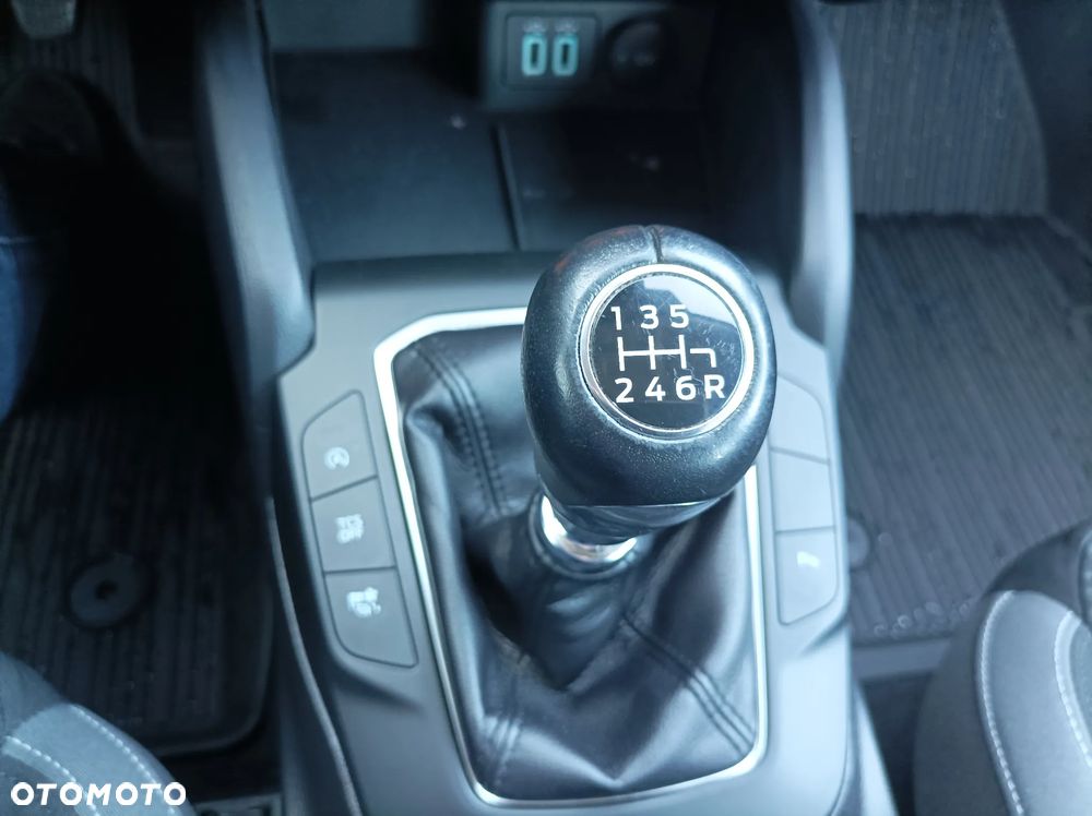 Ford Focus 1.0 EcoBoost mHEV Titanium - 25