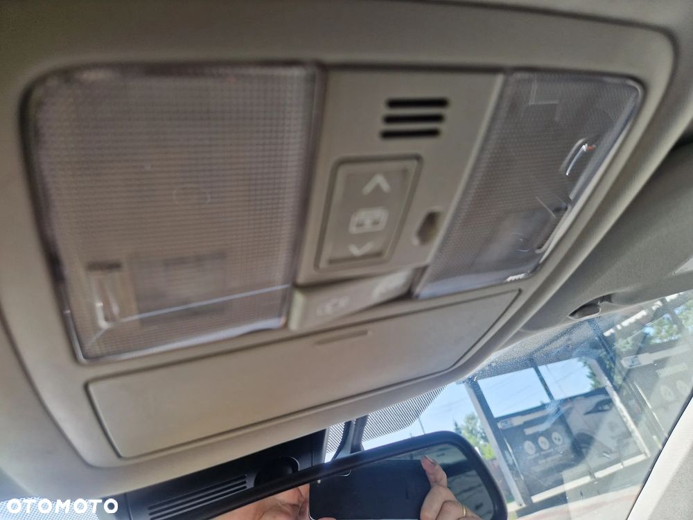 Toyota Auris 1.8 VVT-i Automatik Executive - 20