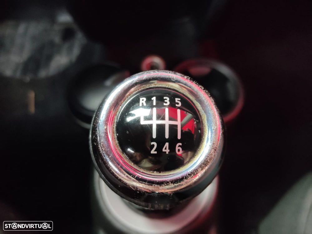 MINI 3 Portas Cooper D - 21