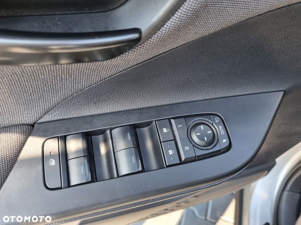Toyota C-HR - 14