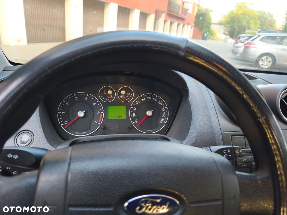 Ford Fiesta - 20