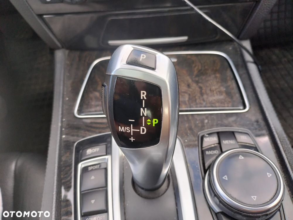 BMW Seria 7 730d xDrive - 14
