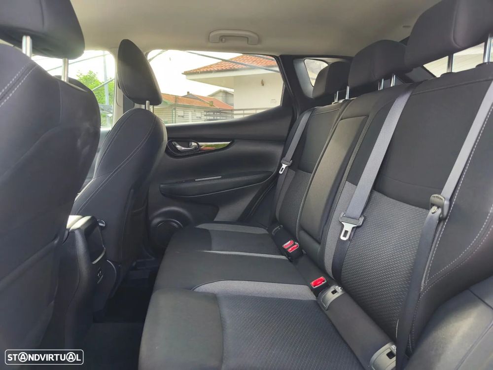 Nissan Qashqai 1.7 dCi Tekna+ 4x4-i - 19