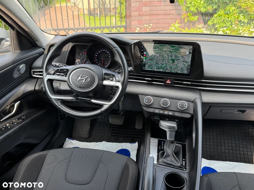 Hyundai Elantra 1.6 Modern CVT - 9