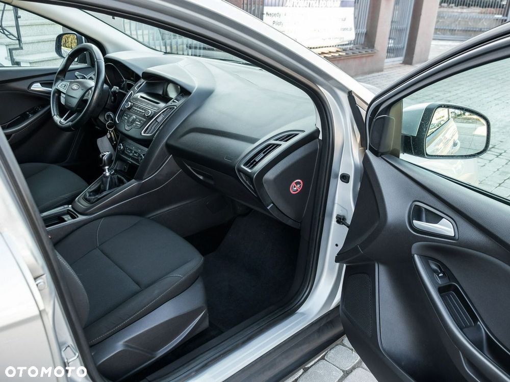 Ford Focus - 12
