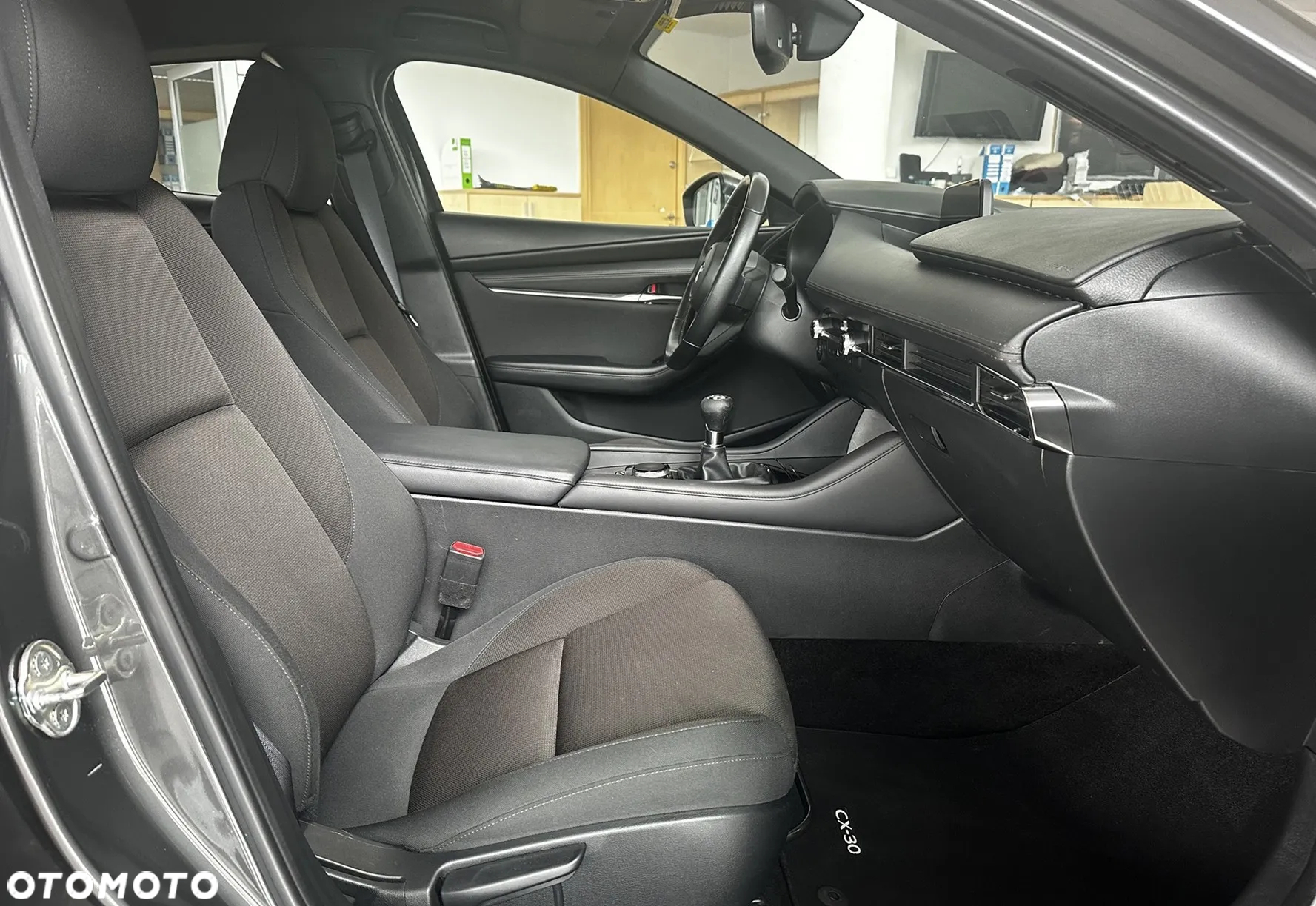 Mazda 3 e-SKYACTIV-G 2.0 M HYBRID HOMURA - 25