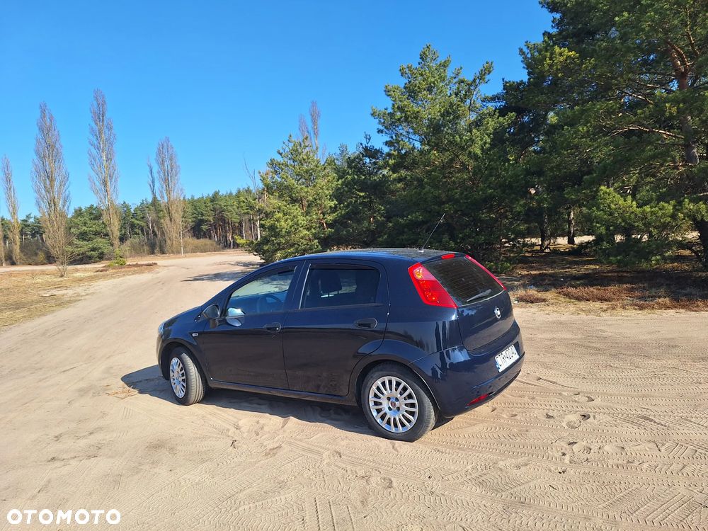 Fiat Grande Punto 1.2 8V Dynamic - 4