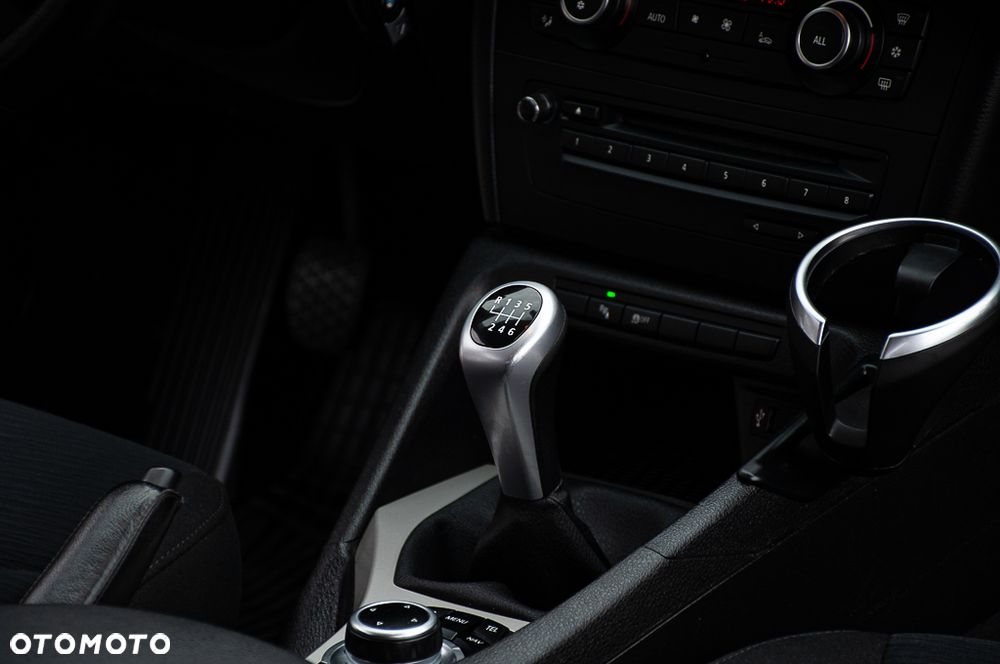 BMW X1 sDrive18i - 15