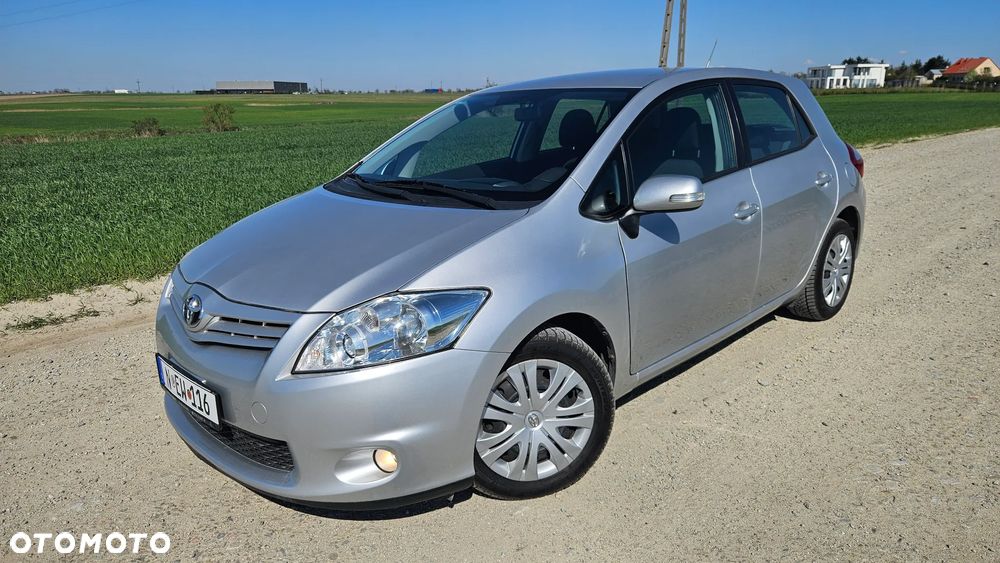 Toyota Auris 1.6 Valvematic Edition - 2