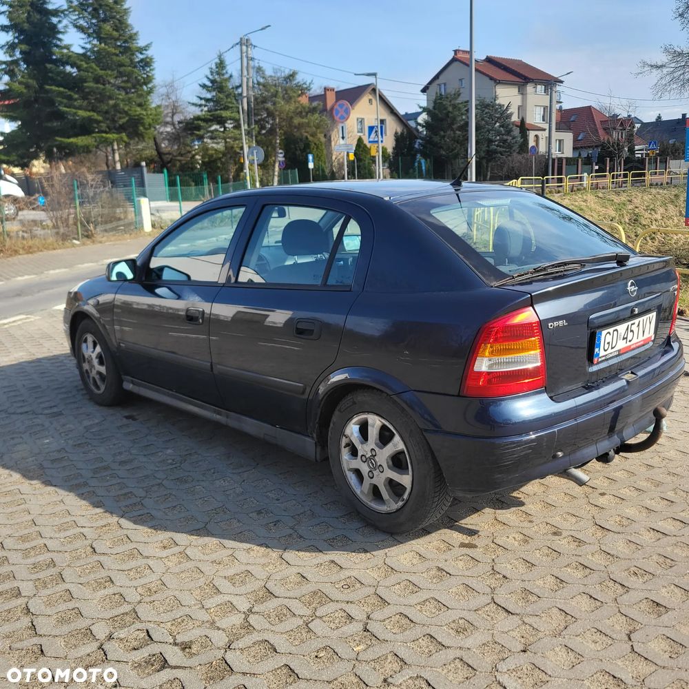 Opel Astra - 1