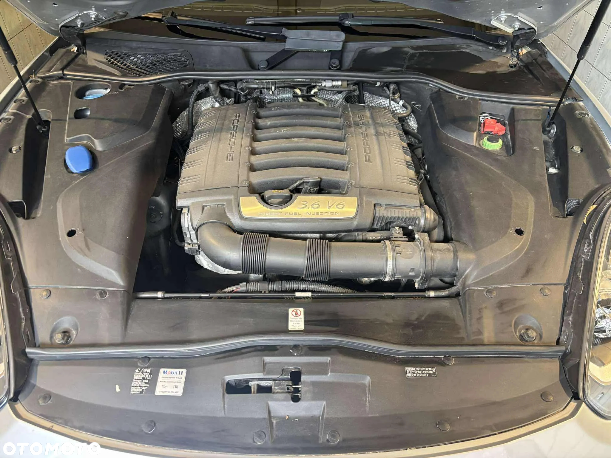 Porsche Cayenne Standard - 13