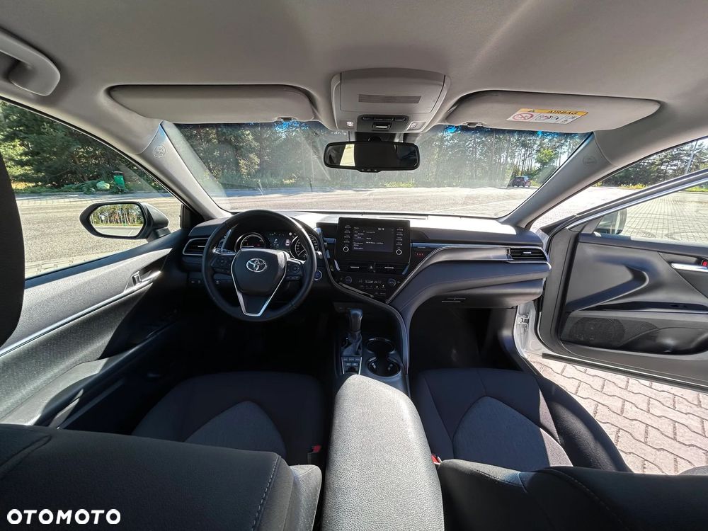 Toyota Camry 2.5 Hybrid Comfort CVT - 11