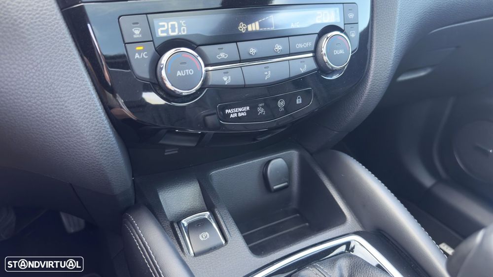 Nissan Qashqai 1.3 DIG-T Tekna Premium DCT - 24