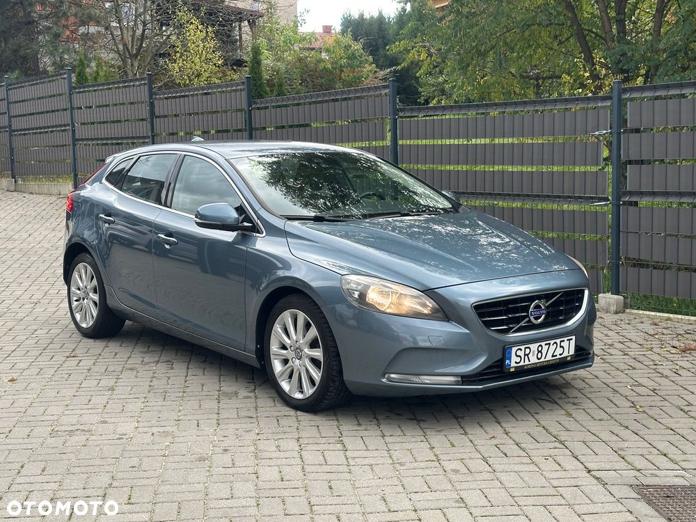 Volvo V40 D2 Momentum - 3