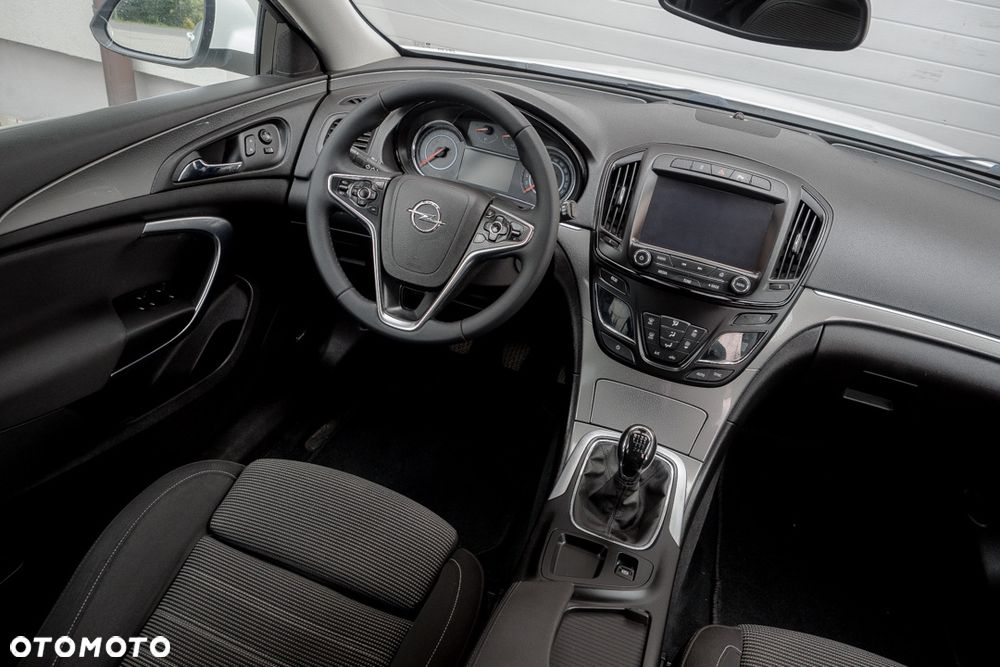 Opel Insignia 1.4 T Cosmo S&S - 32
