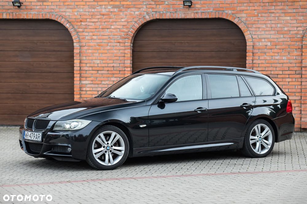 BMW Seria 3 330xi Touring - 2