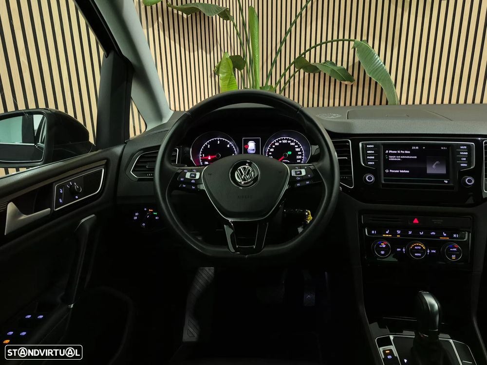 VW Golf Sportsvan 1.6 TDI Highline DSG - 9