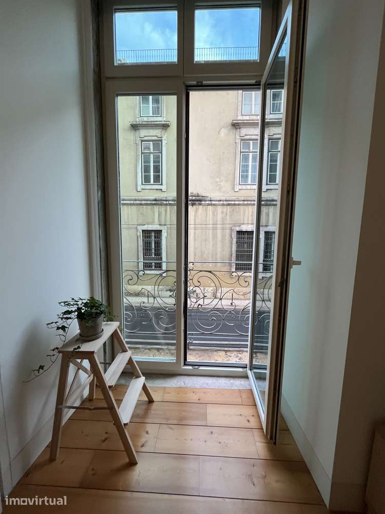Apartamento T1 mobilado e equipado no centro histórico de Lisboa - Grande imagem: 5/14