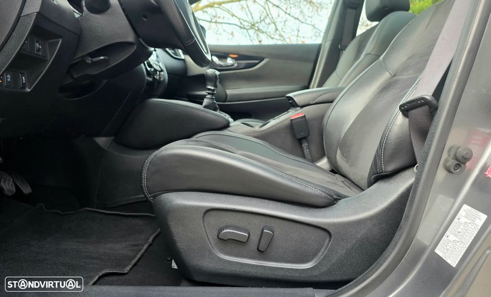 Nissan Qashqai 1.2 DIG-T N-Vision - 12