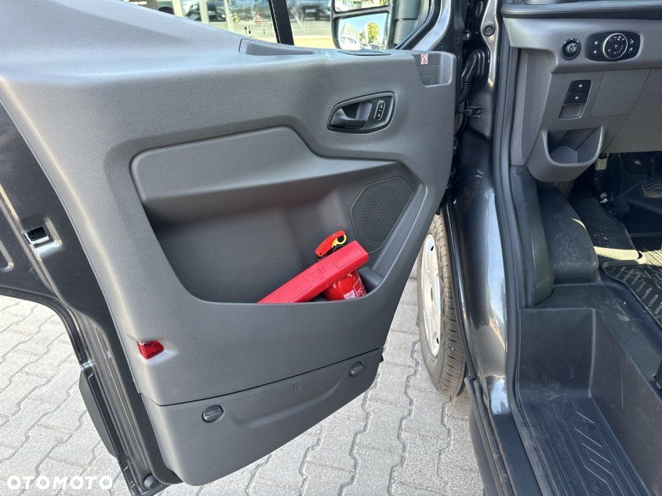 Ford Transit - 10