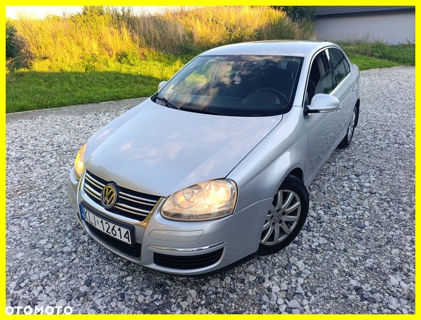 Volkswagen Jetta 2.0 TDI Comfortline - 1