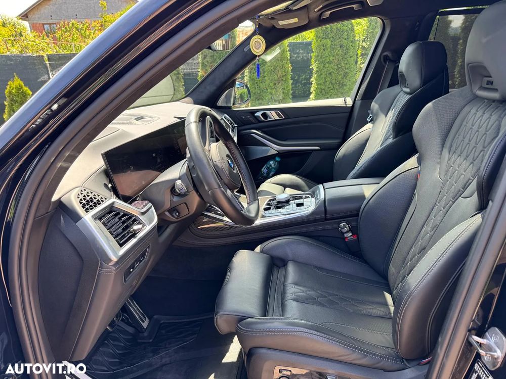 BMW X7 M60i xDrive AT MHEV - 4