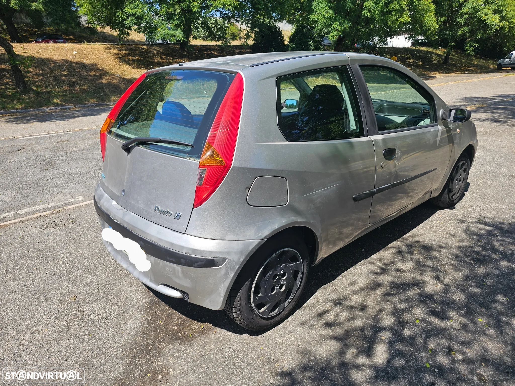 Fiat Punto 1.2 16V ELX - 2