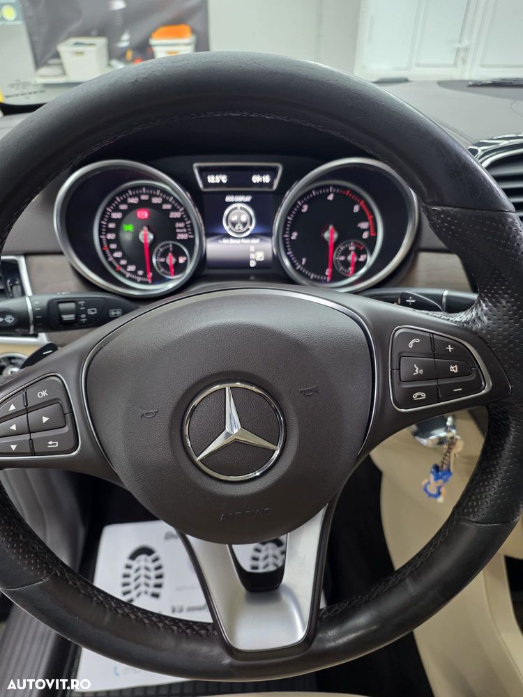 Mercedes-Benz GLE - 12