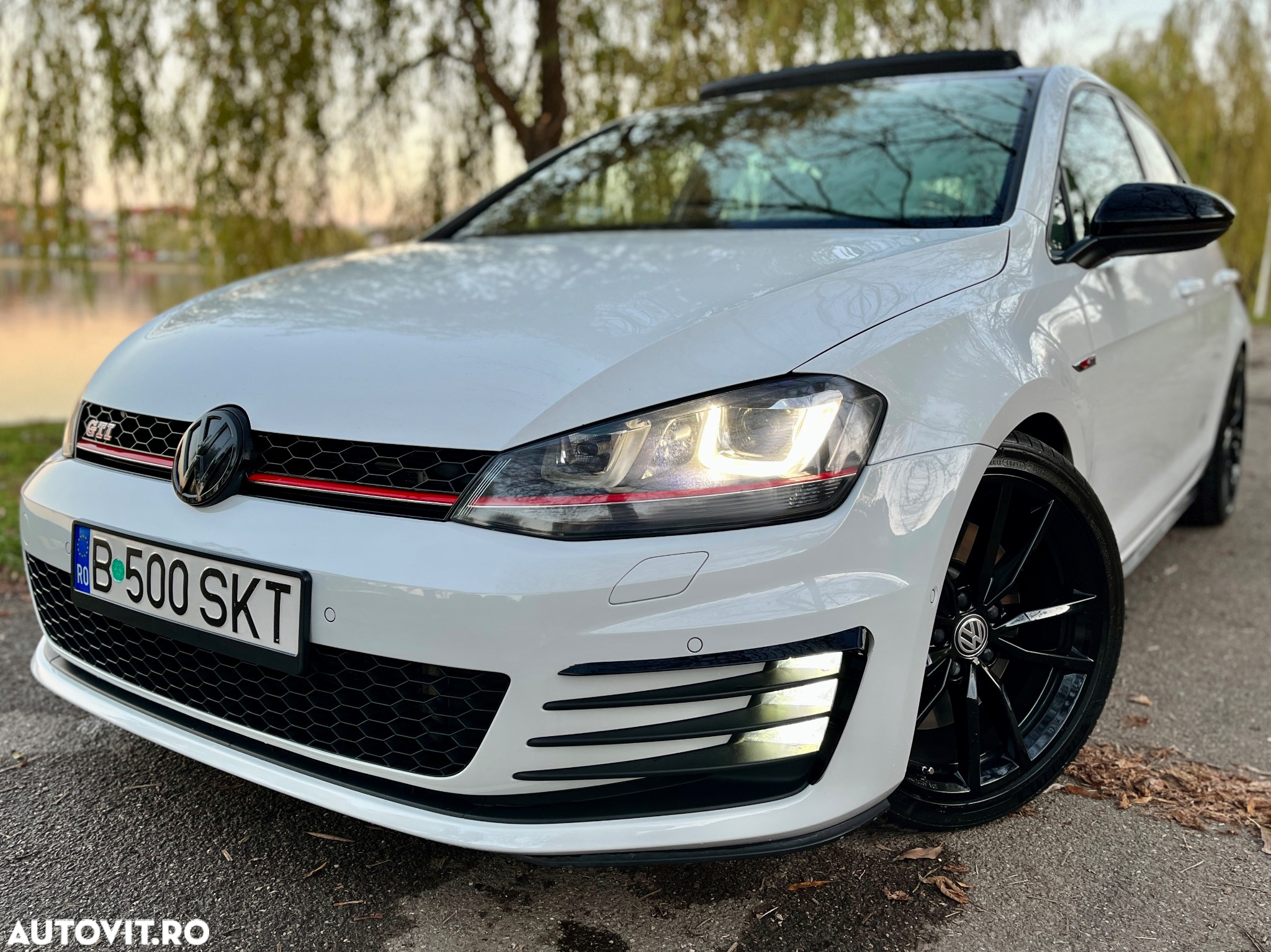 Volkswagen Golf 2.0 TSI BMT DSG GTI Performance - 3