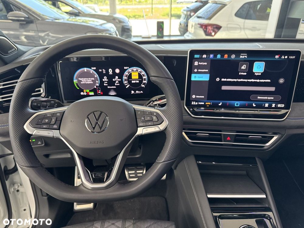 Volkswagen Tiguan - 14