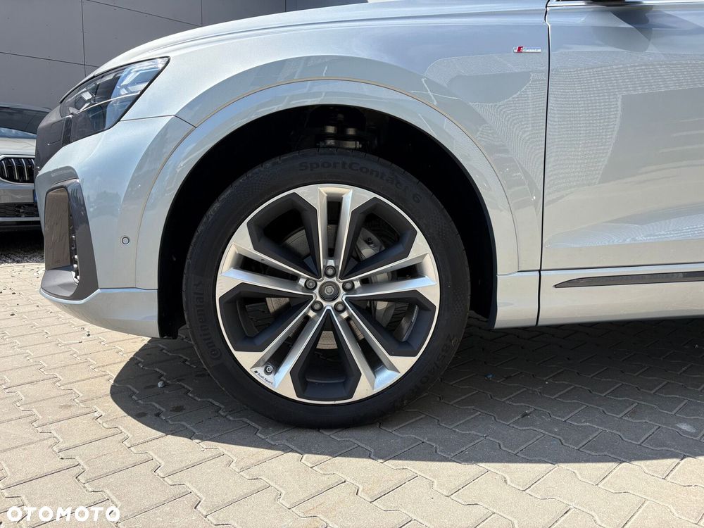 Audi Q8 - 5