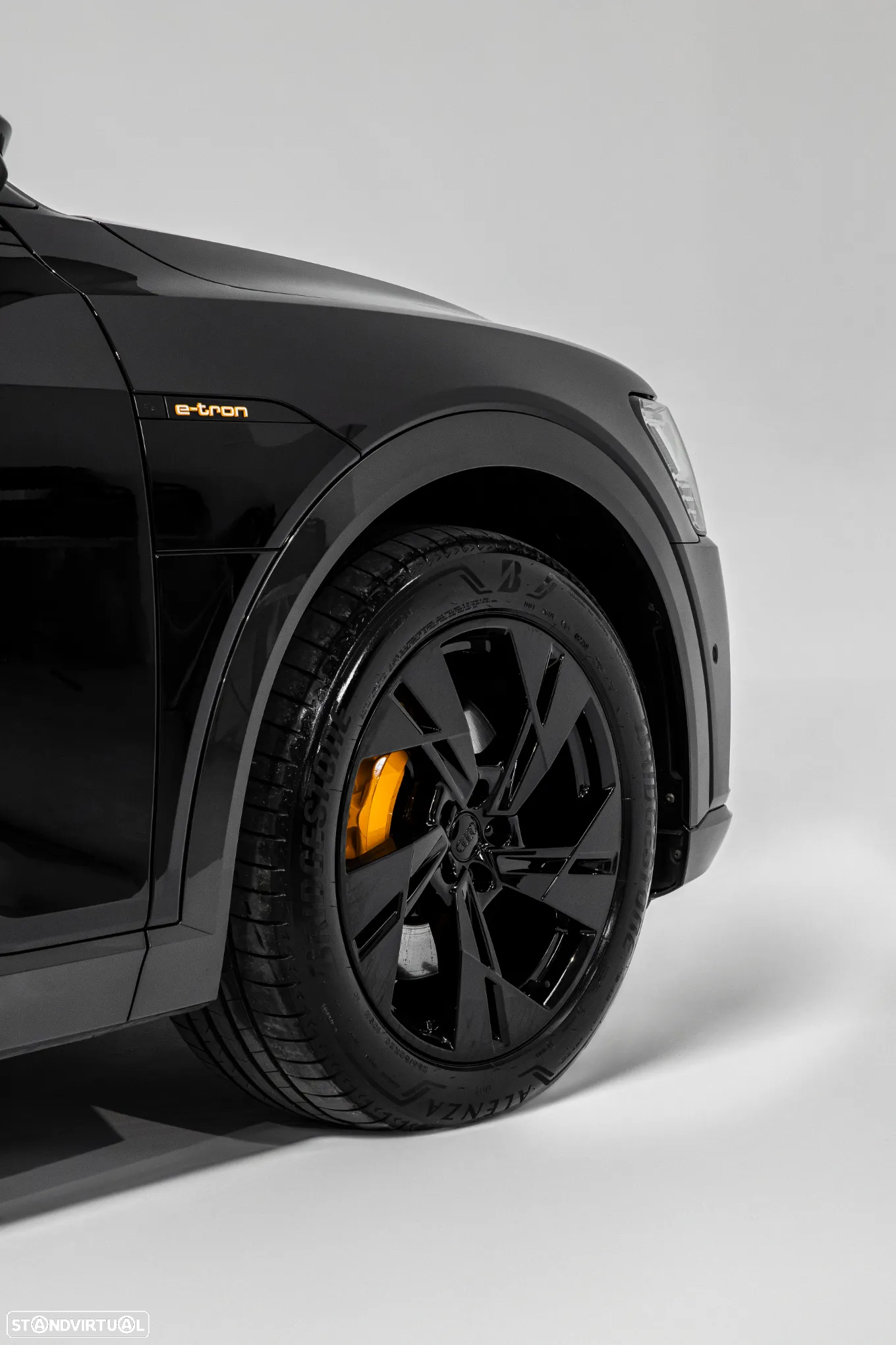 Audi e-tron 55 quattro - 12