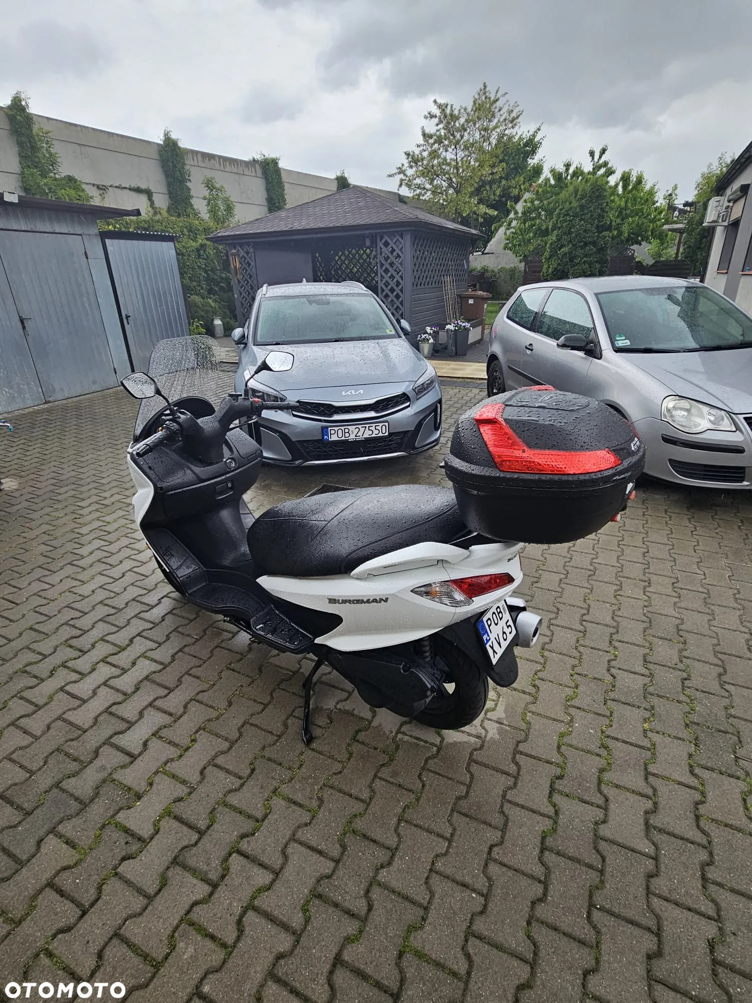 Suzuki Burgman - 4