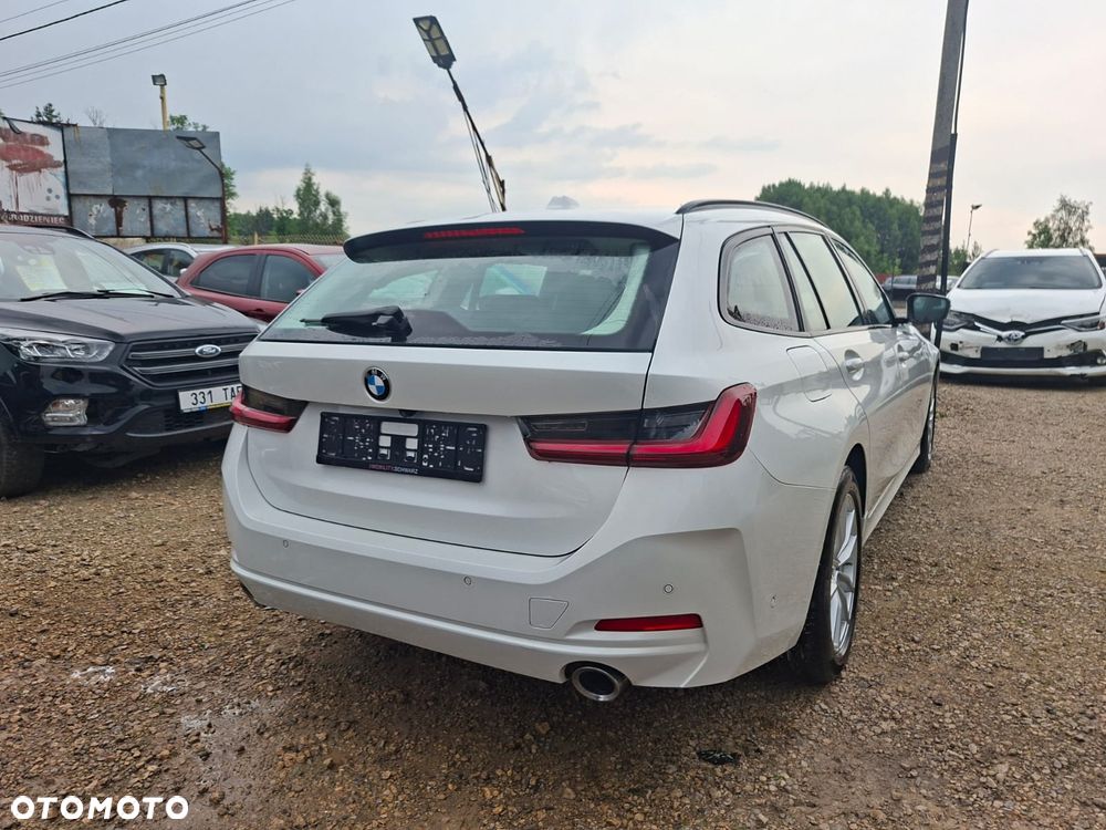 BMW Seria 3 320d xDrive MHEV Luxury Line - 3