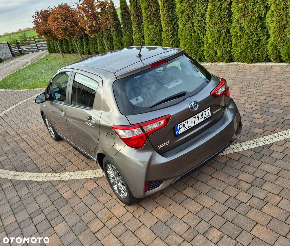 Toyota Yaris - 12