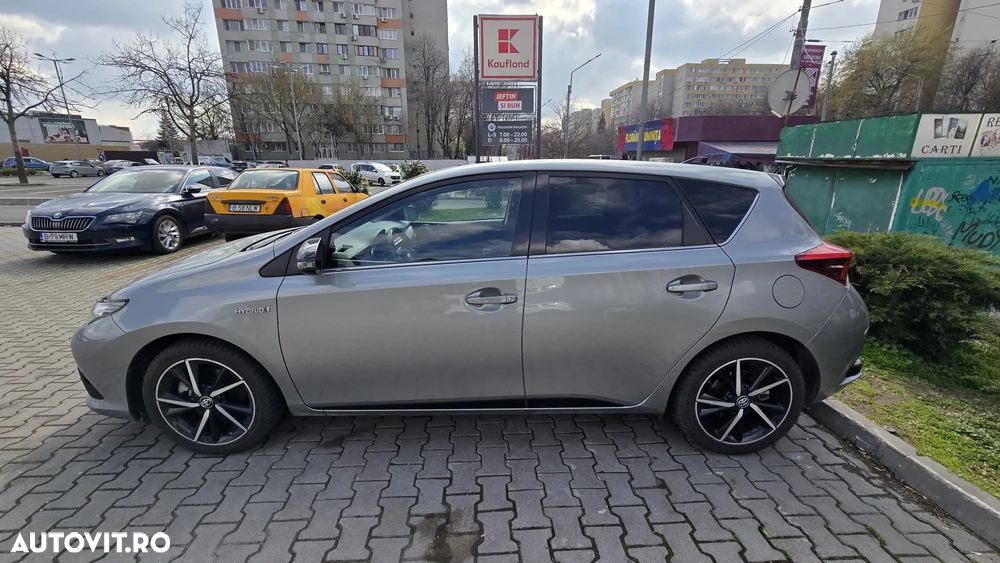 Toyota Auris - 5