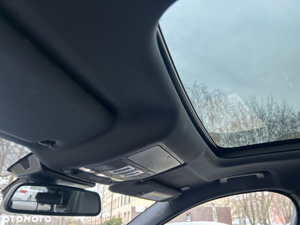 Jaguar F-Pace 2.0 i4D AWD R-Sport - 37