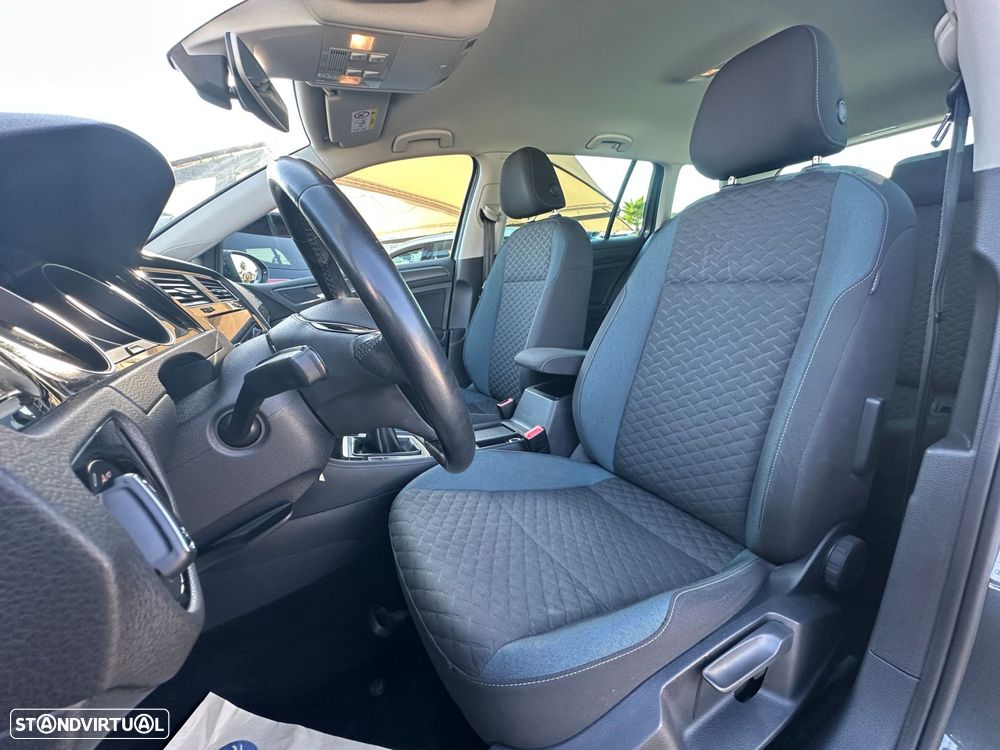 VW Golf Variant 1.6 TDi SCR IQ.DRIVE - 11