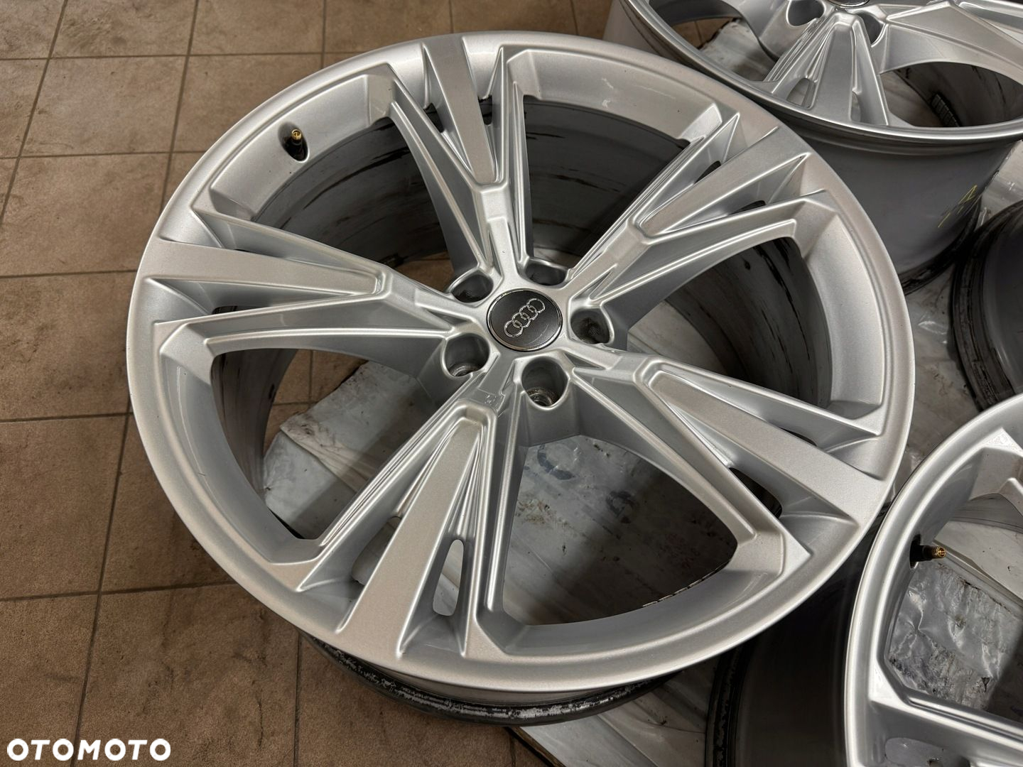 Felgi Audi SQ8 Q8 10J 21cali ET20 204 - 10