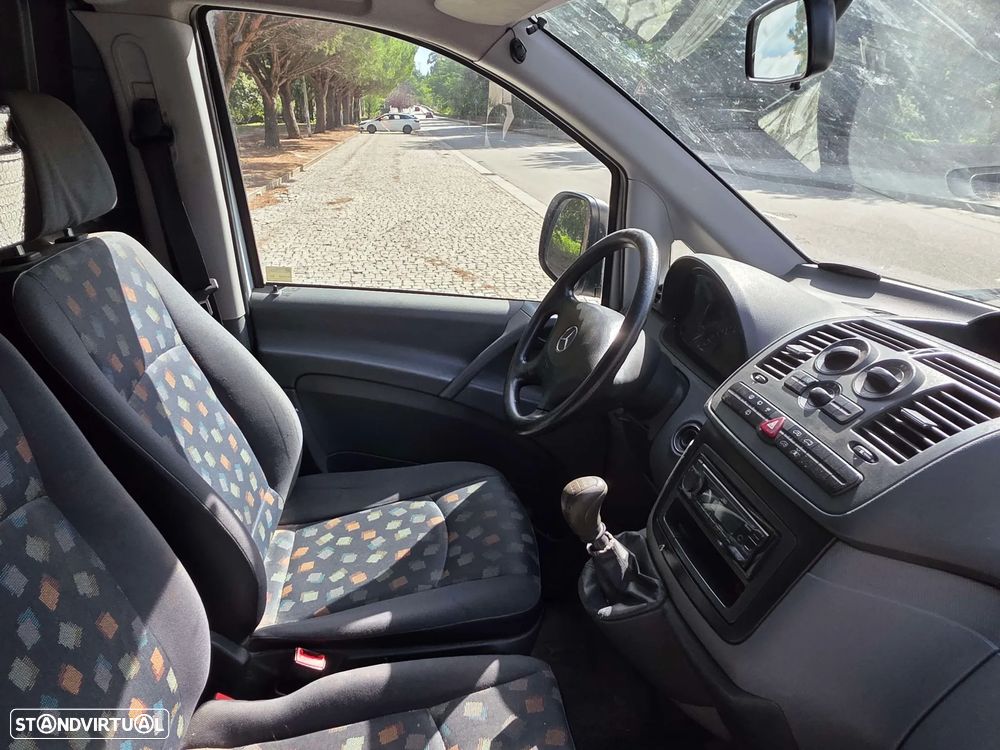 Mercedes-Benz Vito 109 CDi/32 9L Compacto - 23
