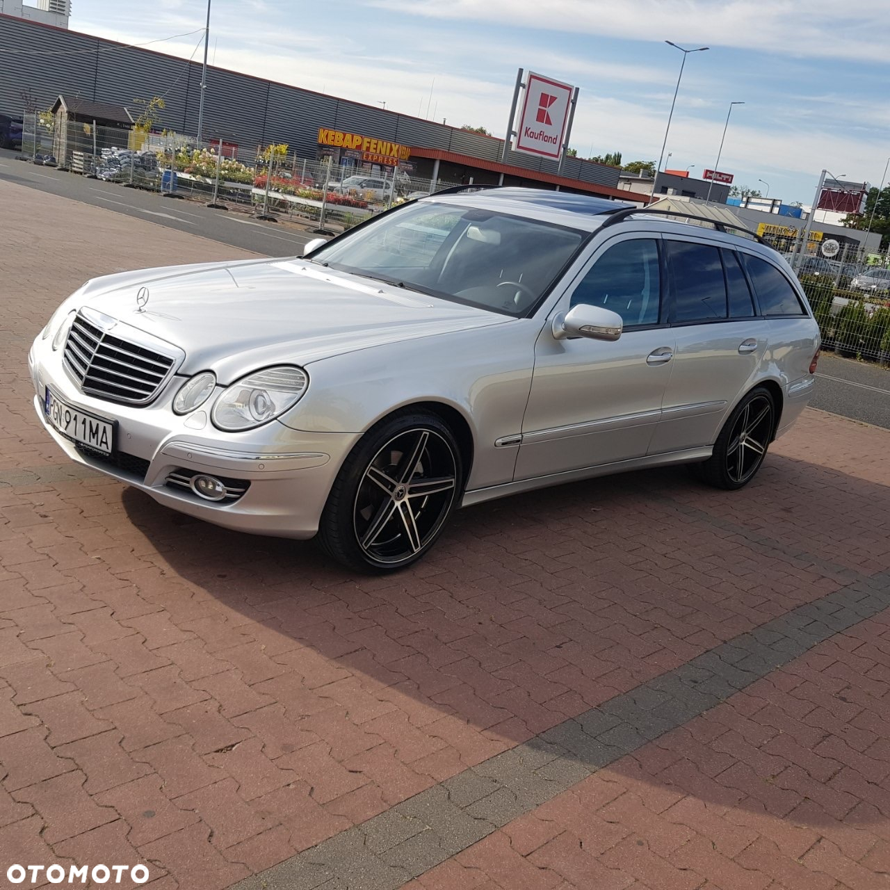 Mercedes-Benz Klasa E 200 T Kompressor Automatik Avantgarde - 37