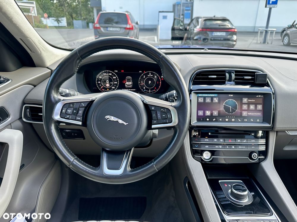 Jaguar F-Pace 2.0 i4D AWD Prestige - 10