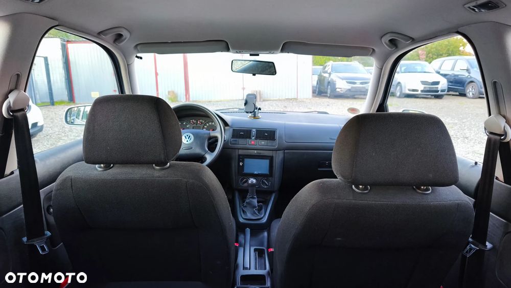 Volkswagen Golf - 21