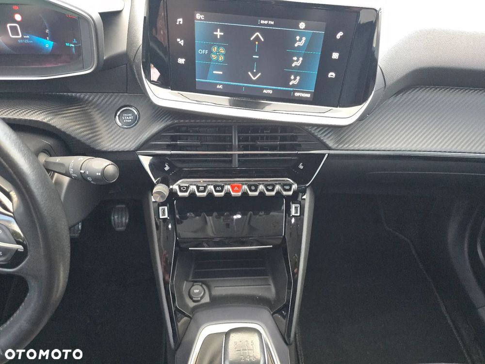 Peugeot 2008 PureTech 130 Allure Pack - 28