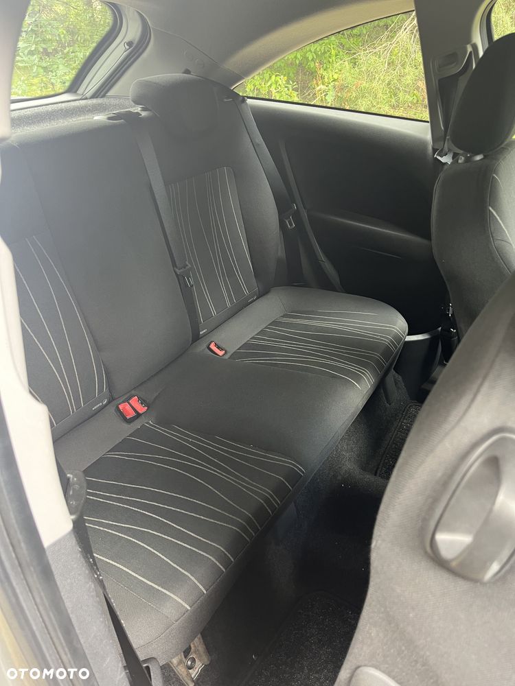 Opel Corsa - 9