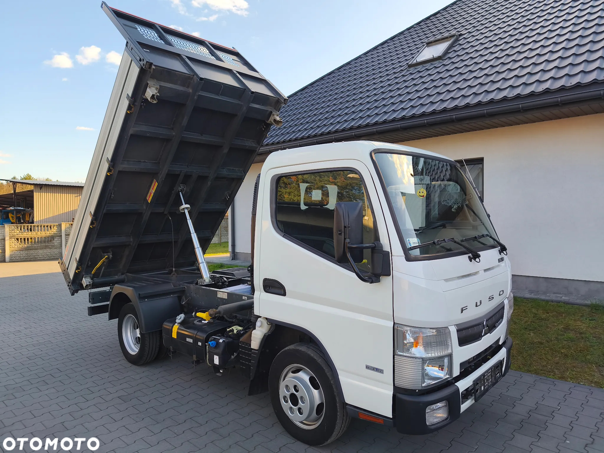 Mitsubishi Fuso Canter - 26